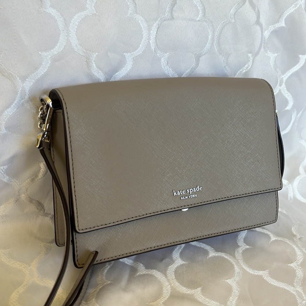 LIKE NEW Kate Spade Leather Handbag